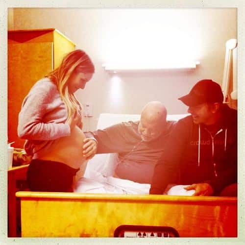 pregnant kristen bell with dax shepard and his dad