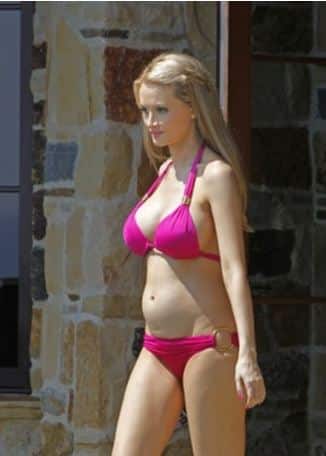 holly-madison-pregnant-pink-bathing-suit