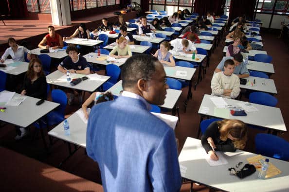 Students pass the French highschool exam