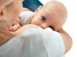 breastfeeding-mother