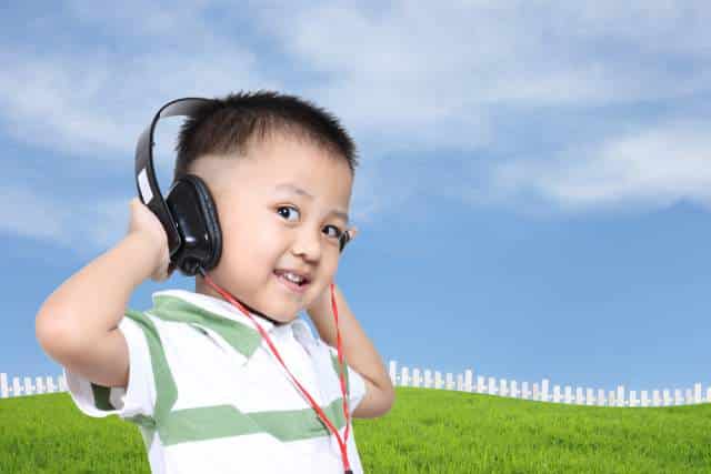 kid with headphones