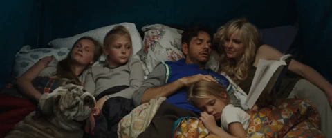 anna faris co-sleeping with her family 