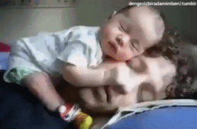 baby co-sleeping with father 