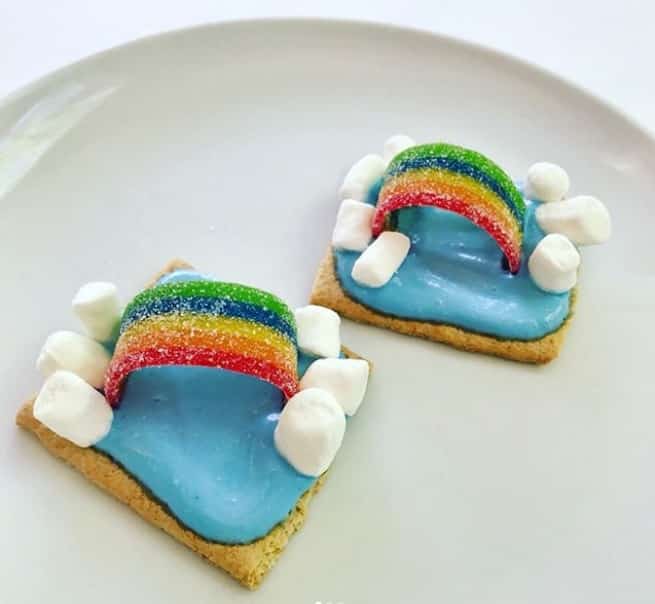 Pinterest Worthy Kids School Snacks Ideas Rainbow Graham Crackers With Marshmallows And Airheads